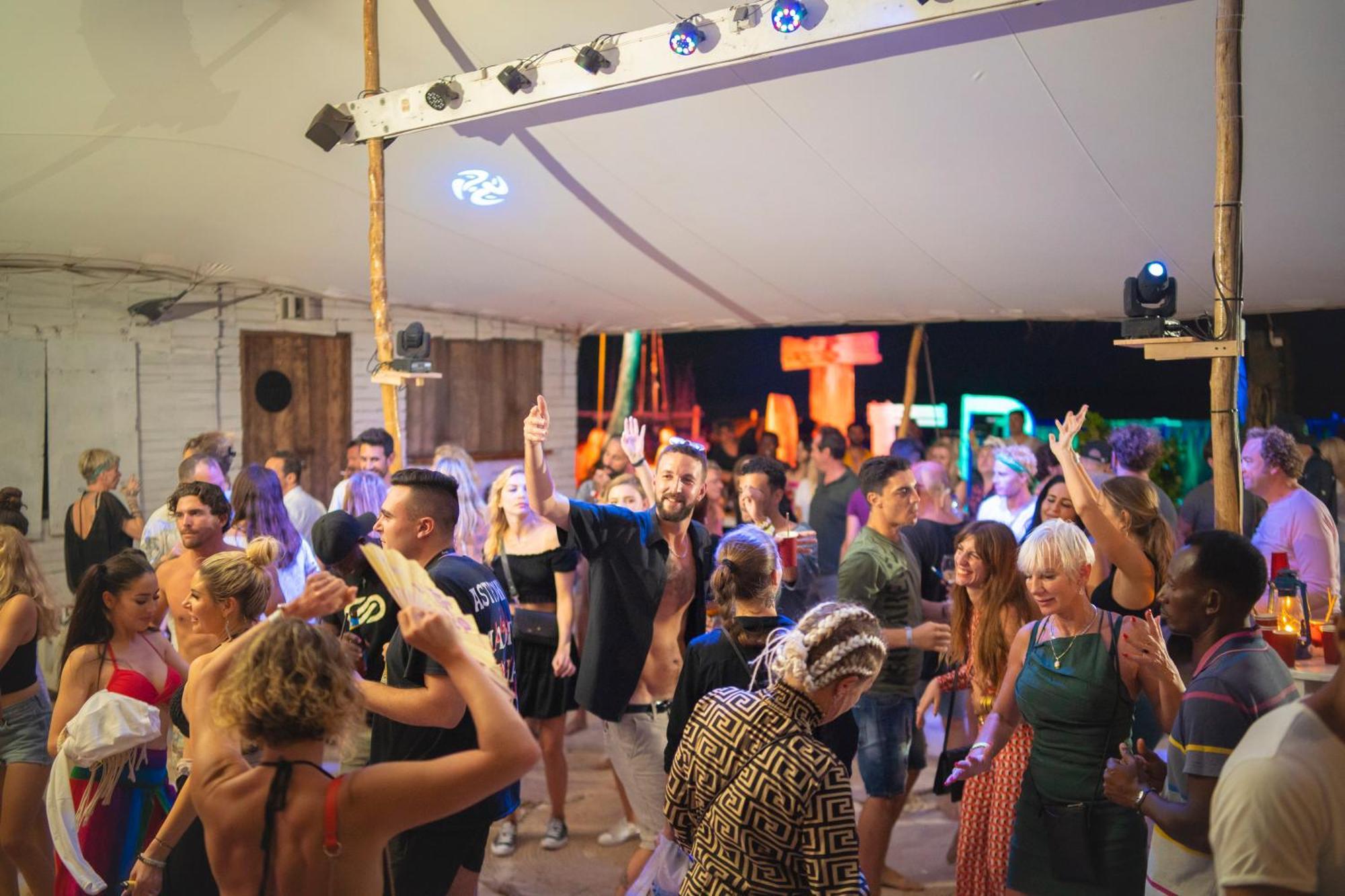 B4 Beach Club Paje Ngoại thất bức ảnh